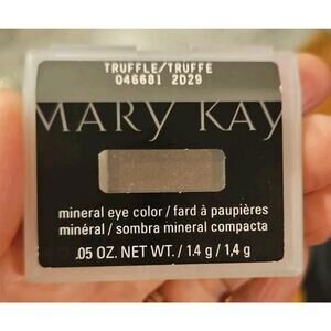 Mary Kay Mineral Eye Shadow Truffle 046681 New .05 Oz